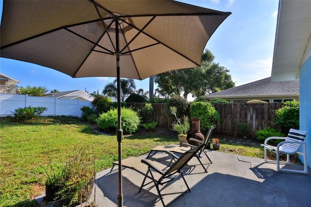 828 E 23RD AVENUE, New Smyrna Beach, FL 32169