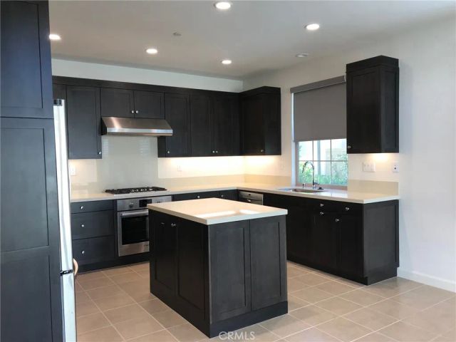 113 Copeland, Irvine, CA 92618