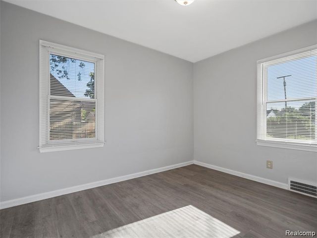 6555 Merriman Road, Garden City, MI 48135