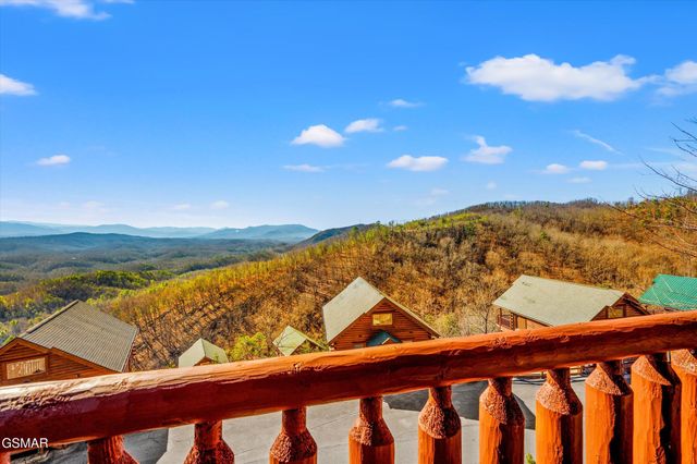 2210 Towering Hemlock Drive, Sevierville, TN 37876