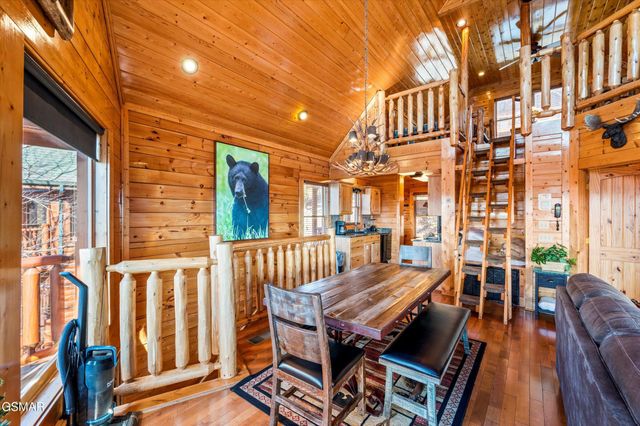 2210 Towering Hemlock Drive, Sevierville, TN 37876