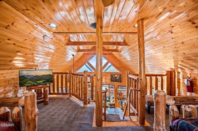 2210 Towering Hemlock Drive, Sevierville, TN 37876