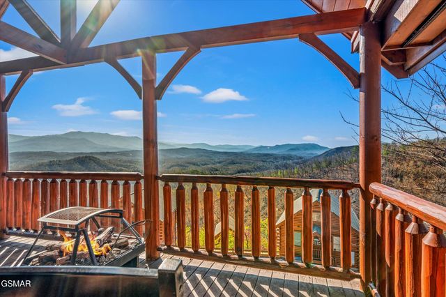 2210 Towering Hemlock Drive, Sevierville, TN 37876