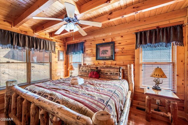 2210 Towering Hemlock Drive, Sevierville, TN 37876