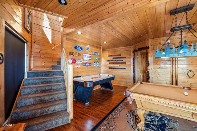 2210 Towering Hemlock Drive, Sevierville, TN 37876