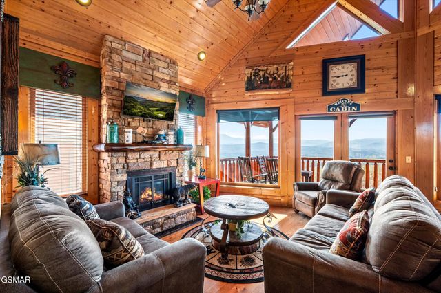 2210 Towering Hemlock Drive, Sevierville, TN 37876