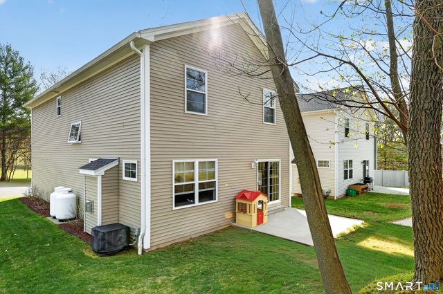 83 Florence Avenue, Milford, CT 06460