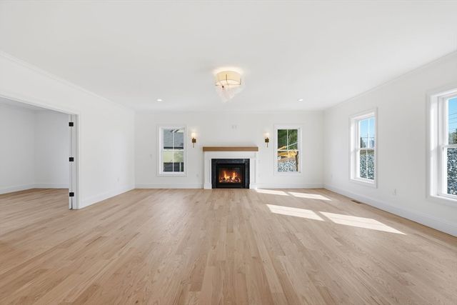 16 Couture Way, Middleton, MA 01949
