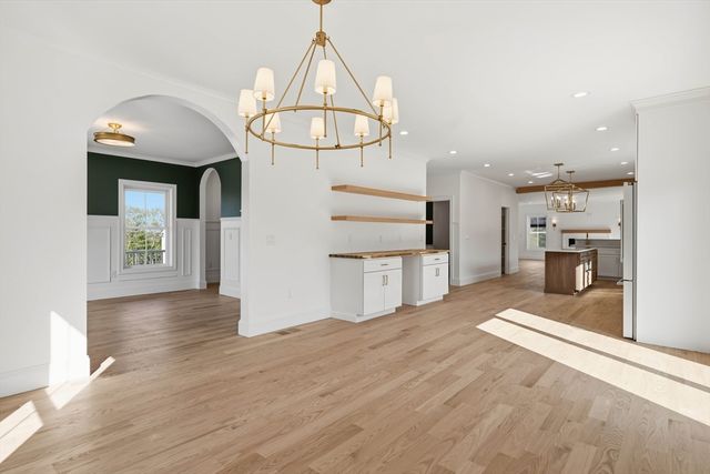 16 Couture Way, Middleton, MA 01949