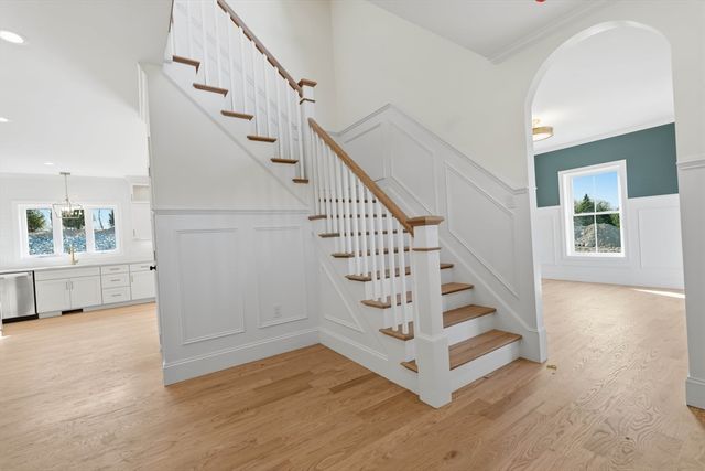 16 Couture Way, Middleton, MA 01949