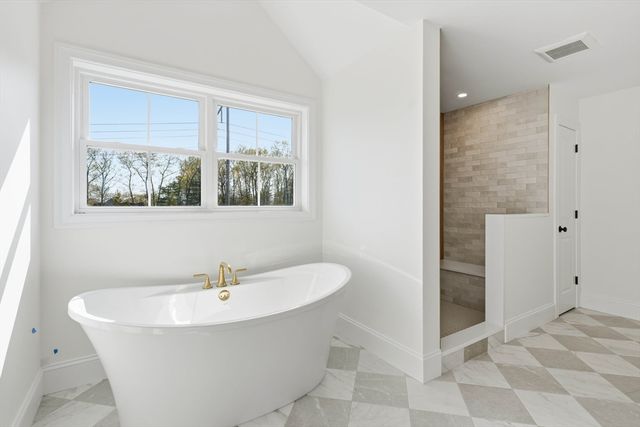 16 Couture Way, Middleton, MA 01949