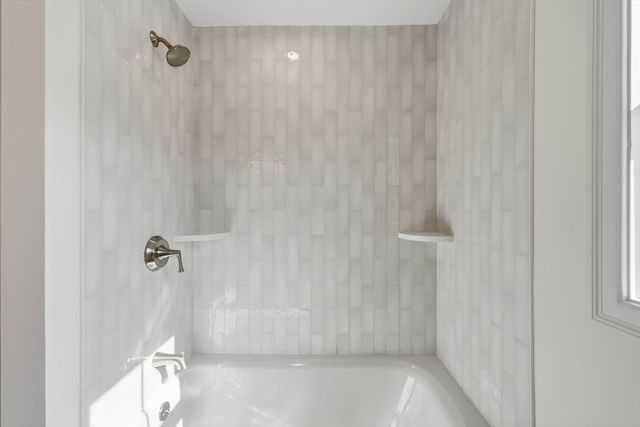 16 Couture Way, Middleton, MA 01949