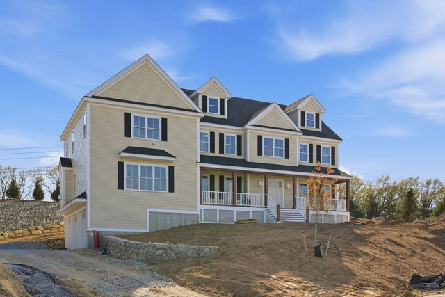 16 Couture Way, Middleton, MA 01949
