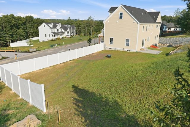 16 Couture Way, Middleton, MA 01949