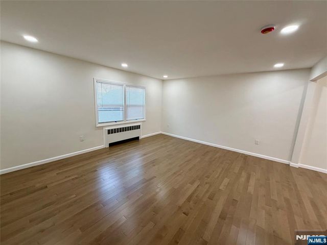103-107 Mt Vernon Place 1, Newark, NJ 07106