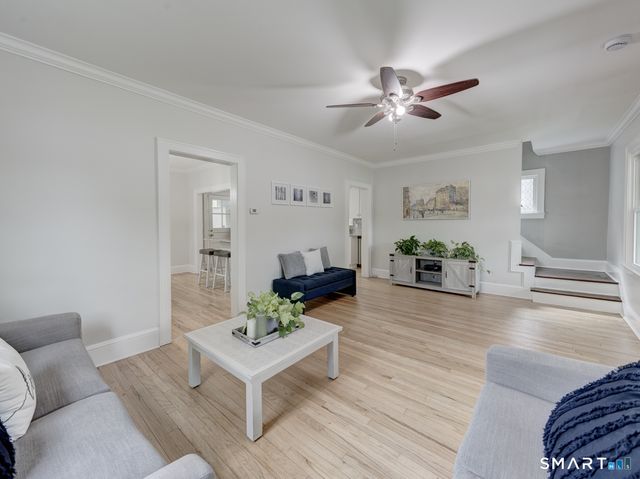 15 Edgemere Avenue, West Hartford, CT 06110
