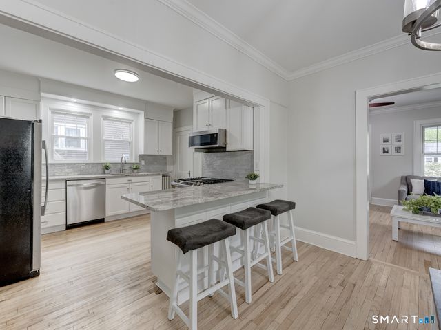 15 Edgemere Avenue, West Hartford, CT 06110