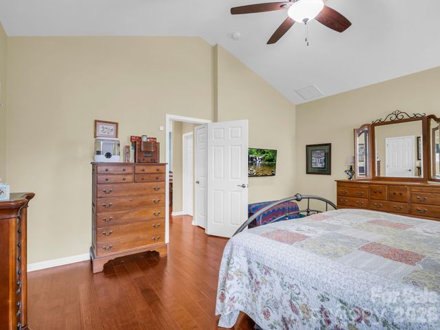 74 Foxtail Court, Hendersonville, NC 28792