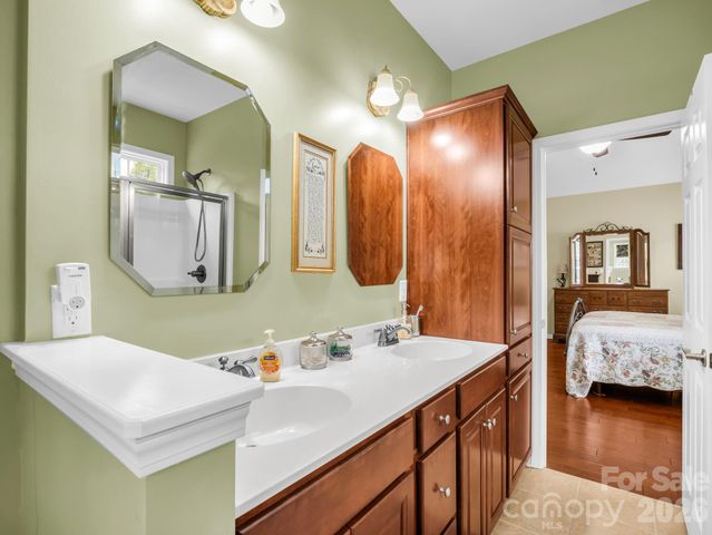 74 Foxtail Court, Hendersonville, NC 28792