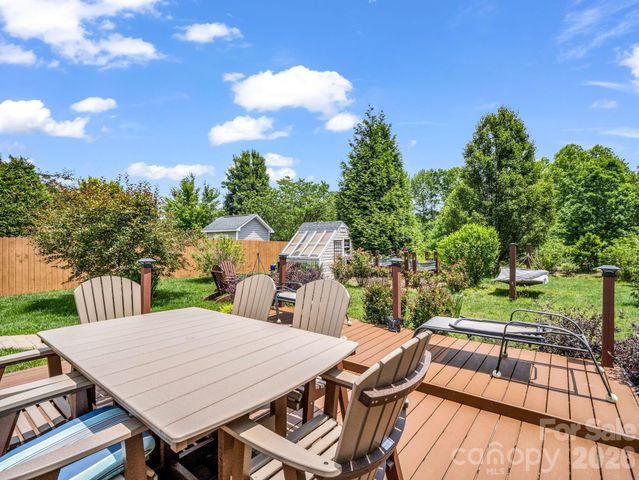 74 Foxtail Court, Hendersonville, NC 28792