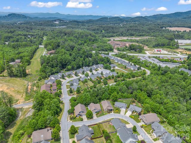 74 Foxtail Court, Hendersonville, NC 28792