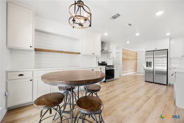 921 Indian Trail, Harker Heights, TX 76548