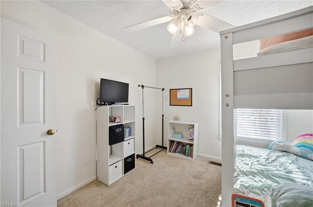 57 Glascow WAY, Hampton, VA 23669