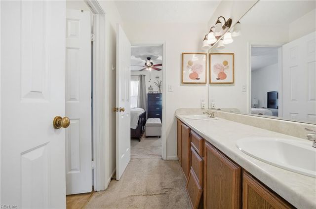 57 Glascow WAY, Hampton, VA 23669