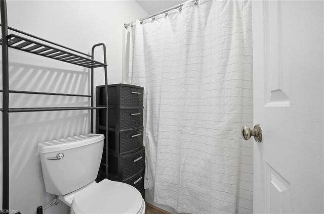 57 Glascow WAY, Hampton, VA 23669