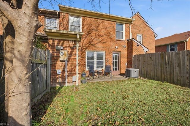 57 Glascow WAY, Hampton, VA 23669