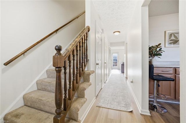 57 Glascow WAY, Hampton, VA 23669