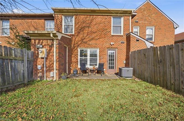 57 Glascow WAY, Hampton, VA 23669