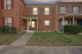 57 Glascow WAY, Hampton, VA 23669