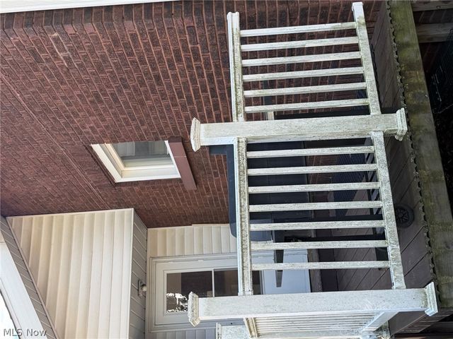351 Litchfield Road, Akron, OH 44305