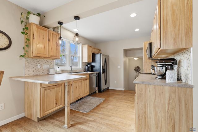 3633 CANYON LAKE DR, Rapid City, SD 57702