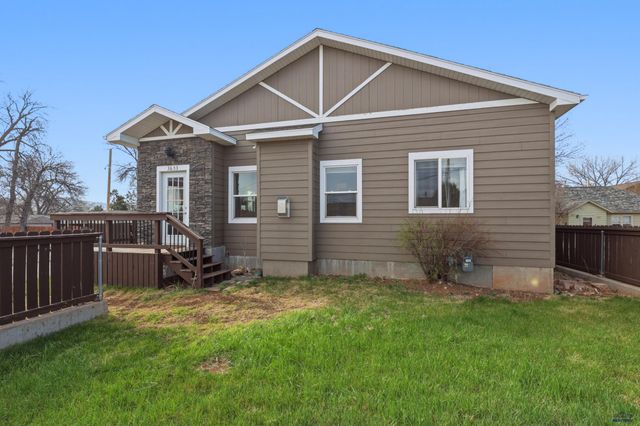 3633 CANYON LAKE DR, Rapid City, SD 57702