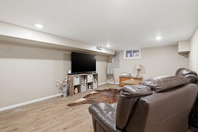 3633 CANYON LAKE DR, Rapid City, SD 57702
