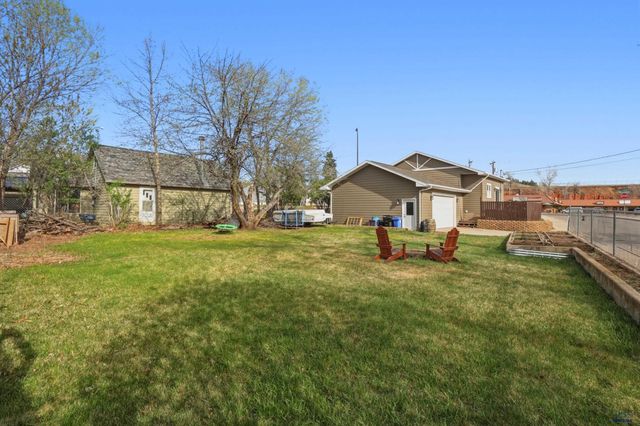 3633 CANYON LAKE DR, Rapid City, SD 57702