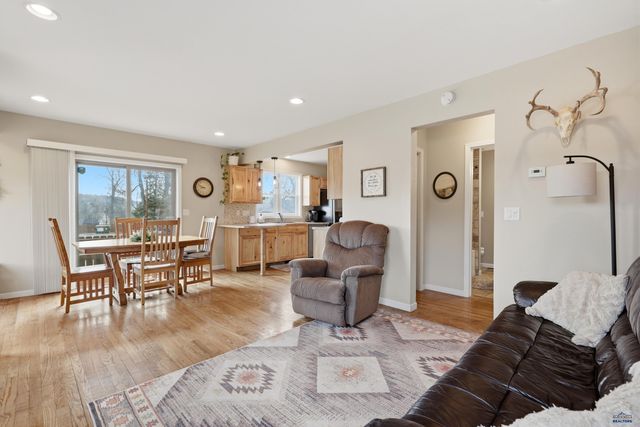 3633 CANYON LAKE DR, Rapid City, SD 57702