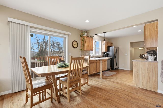 3633 CANYON LAKE DR, Rapid City, SD 57702