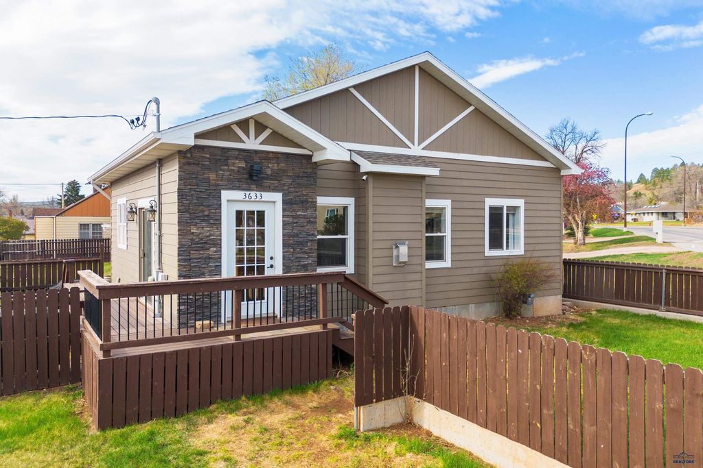 3633 CANYON LAKE DR, Rapid City, SD 57702