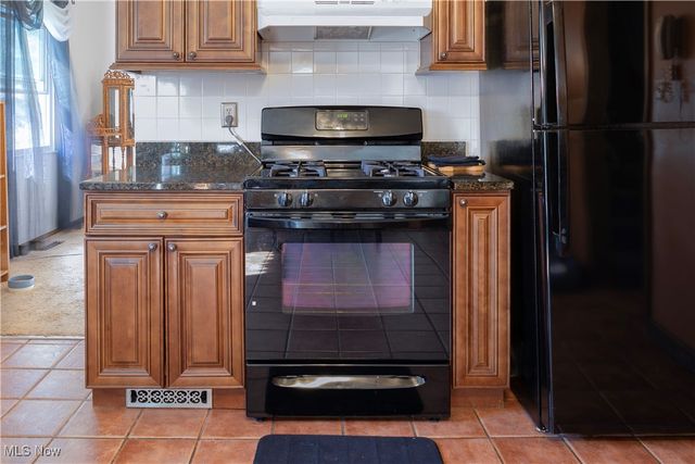 3776 Claridge Oval, Brunswick, OH 44212