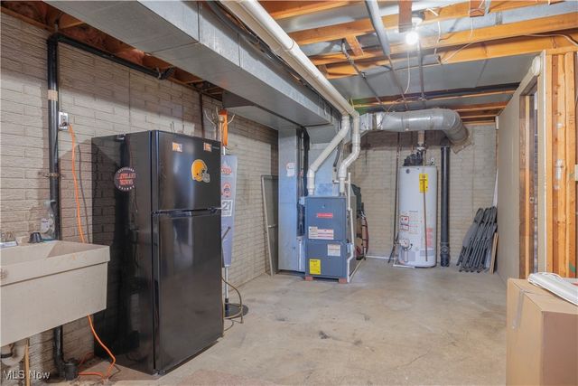 3776 Claridge Oval, Brunswick, OH 44212