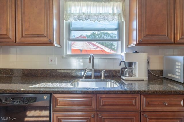 3776 Claridge Oval, Brunswick, OH 44212