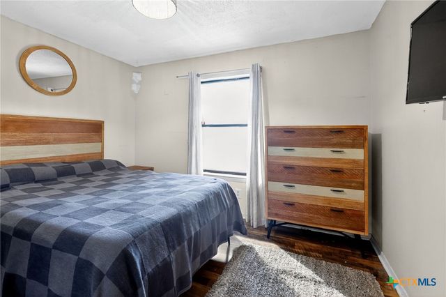 722 Stagecoach Trail, San Marcos, TX 78666