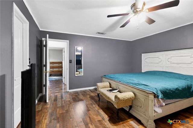 722 Stagecoach Trail, San Marcos, TX 78666