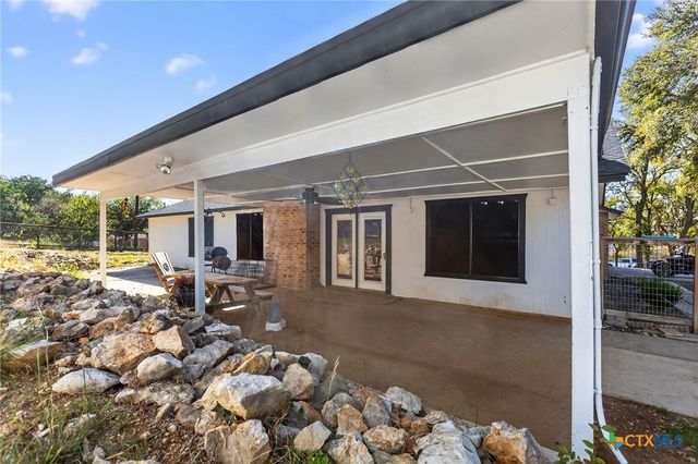 722 Stagecoach Trail, San Marcos, TX 78666