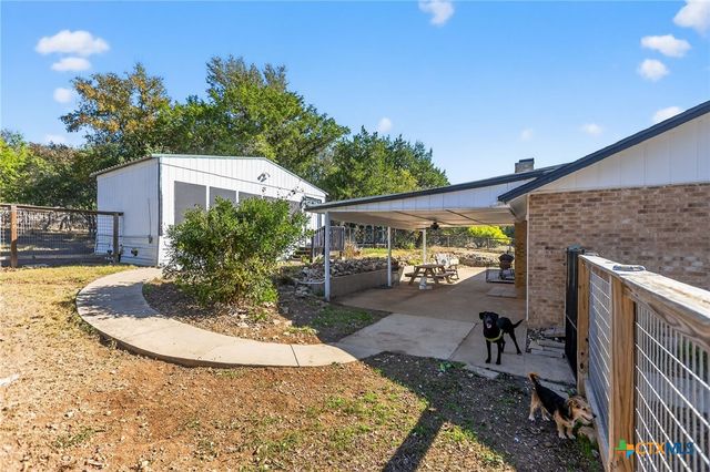 722 Stagecoach Trail, San Marcos, TX 78666