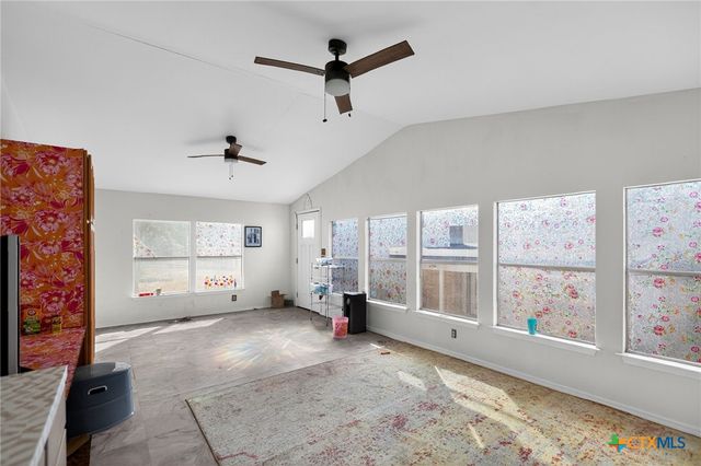 722 Stagecoach Trail, San Marcos, TX 78666