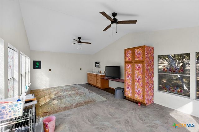 722 Stagecoach Trail, San Marcos, TX 78666